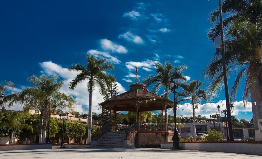 Plaza Principal de Las Varas